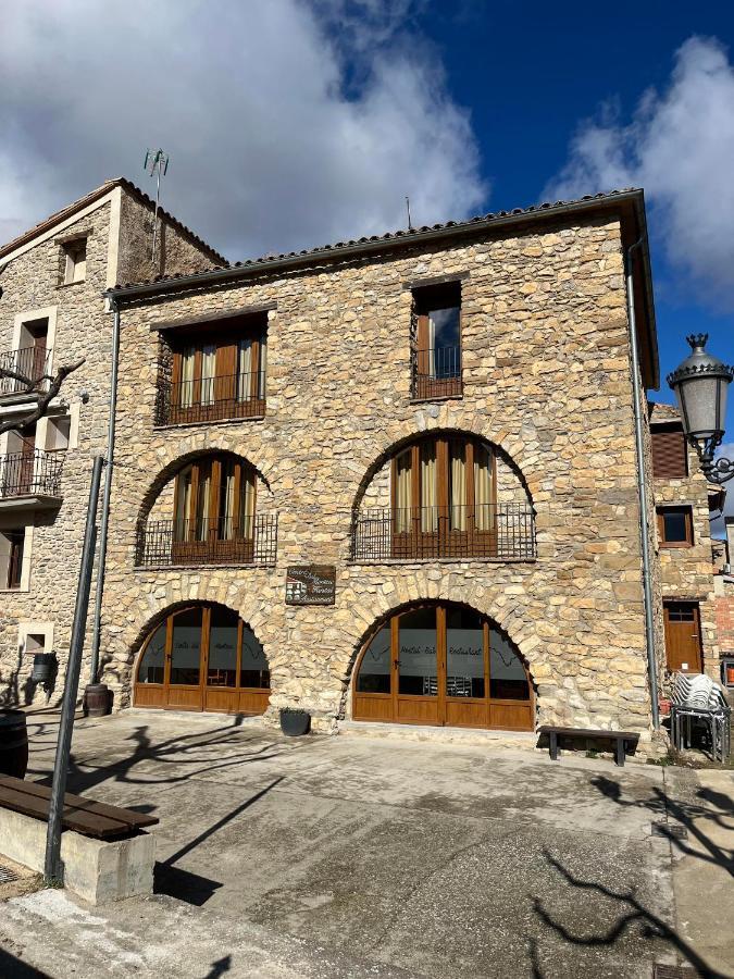 Hostal Centre Del Montsec Llimiana Exteriér fotografie