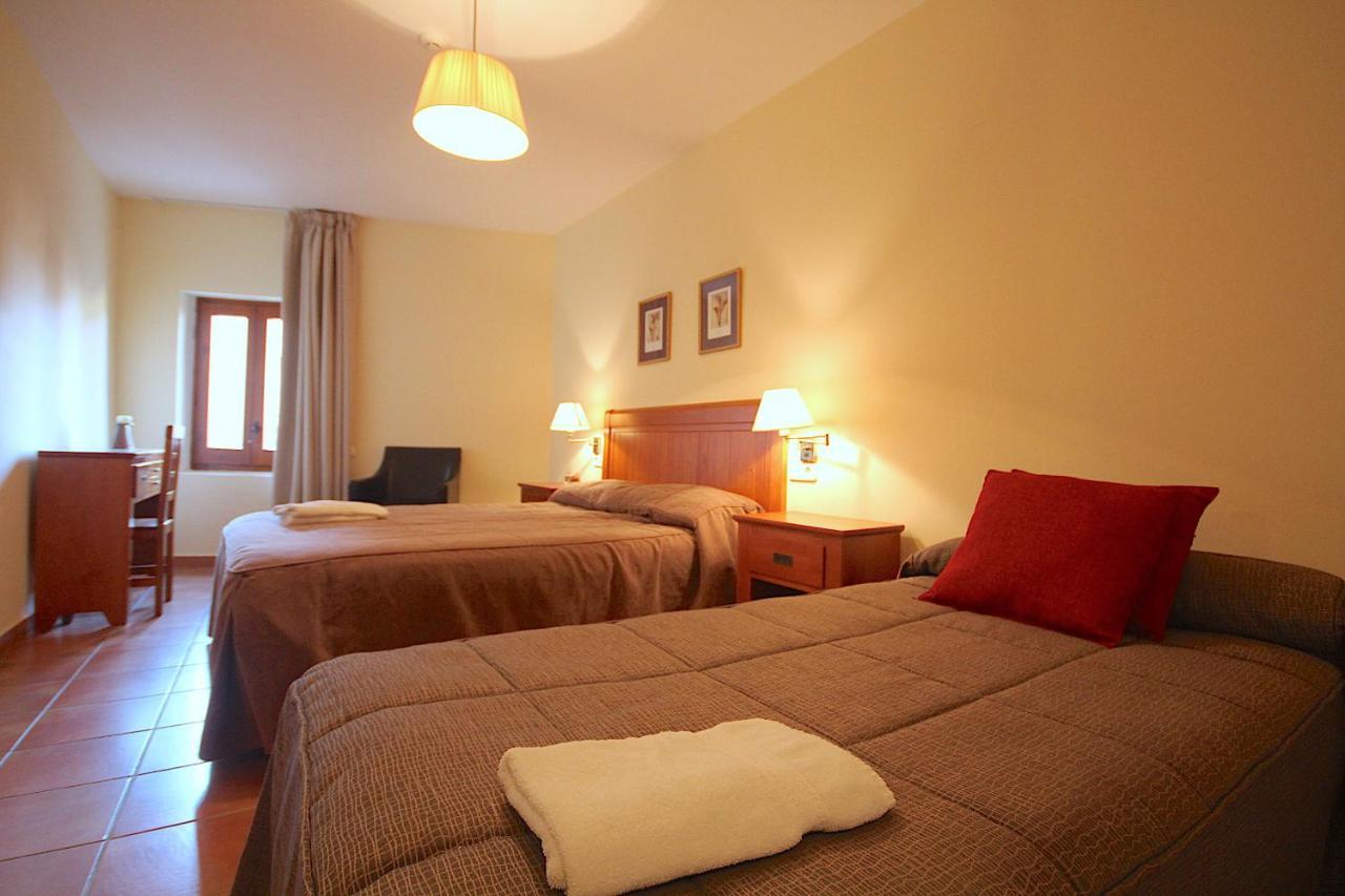 Hostal Centre Del Montsec Llimiana Exteriér fotografie