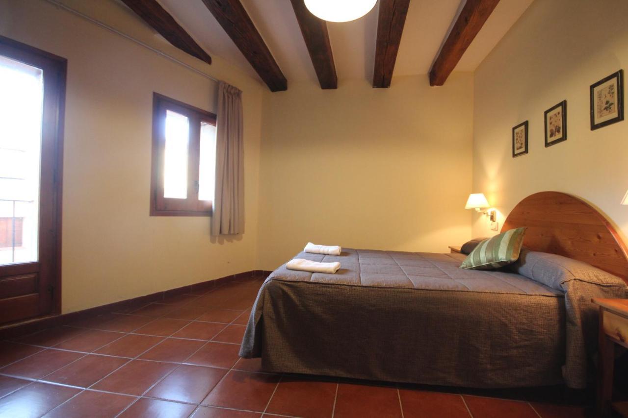 Hostal Centre Del Montsec Llimiana Exteriér fotografie
