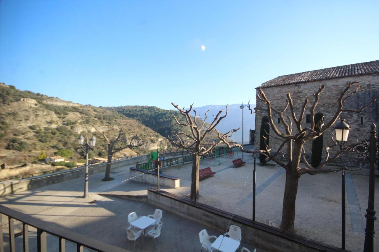 Hostal Centre Del Montsec Llimiana Exteriér fotografie