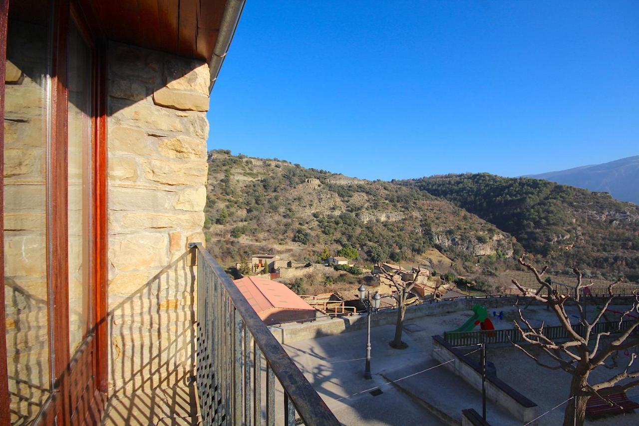 Hostal Centre Del Montsec Llimiana Exteriér fotografie
